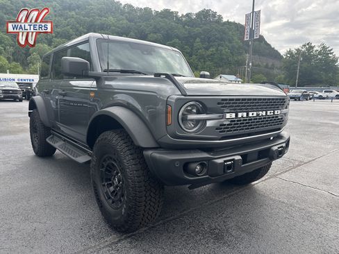 New 2026 Ford Bronco Badlands AWD/4WD image 1