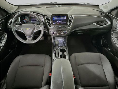 Used 2024 Chevrolet Malibu LT FWD image 30