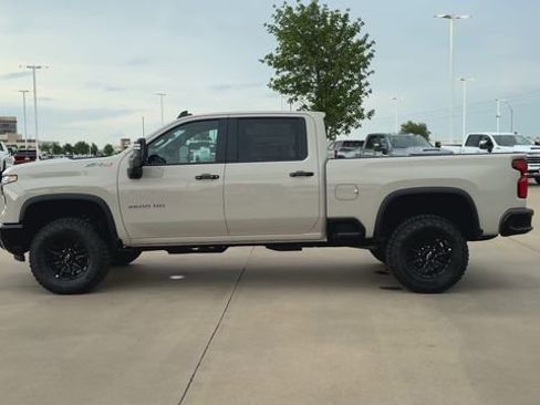 New 2026 Chevrolet Silverado 2500 ZR2 image 5