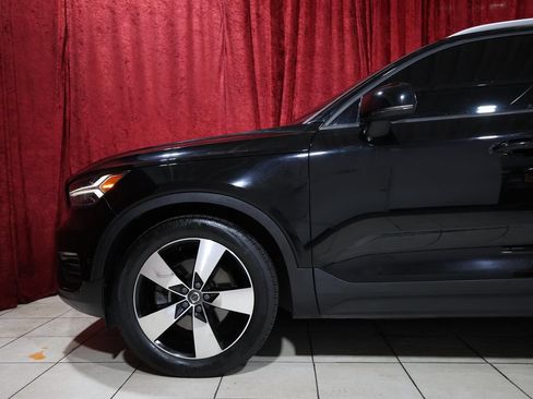 Used 2019 Volvo XC40 T5 Momentum AWD/4WD image 4
