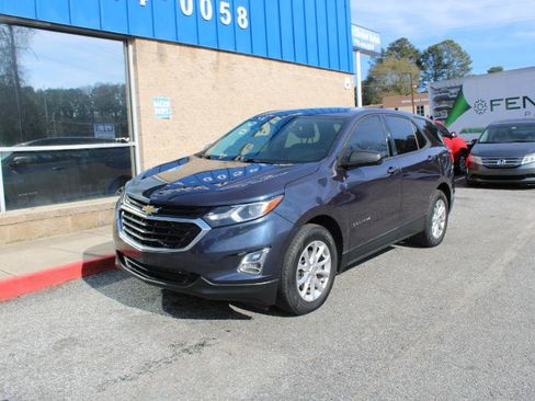 Used 2019 Chevrolet Equinox LS image 3