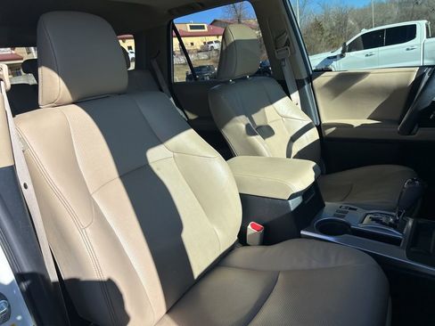 Used 2019 Toyota 4Runner Limited image 46