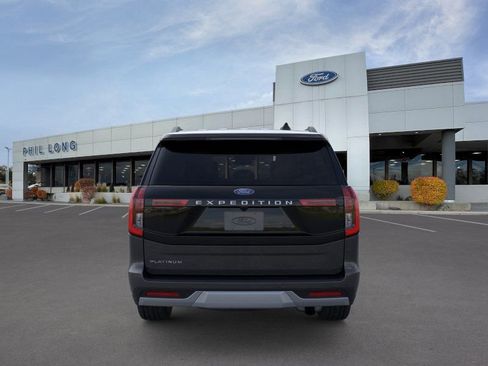 New 2026 Ford Expedition Platinum w/ Driver's Package AWD/4WD image 5