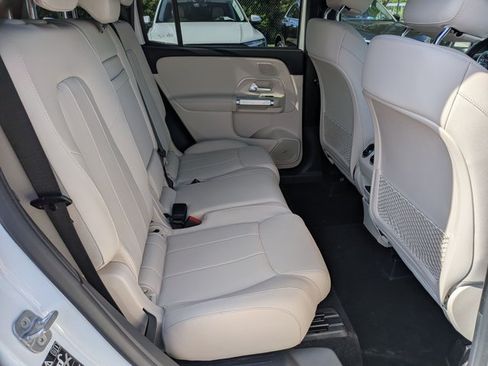 Used 2024 Mercedes-Benz GLB 250 4MATIC image 20
