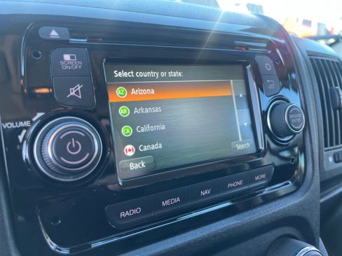 Used 2014 RAM ProMaster 2500 w/ Interior Convenience Group image 27