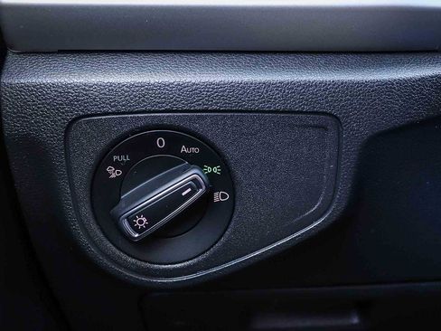 Certified 2022 Volkswagen Atlas SE w/ Panoramic Sunroof Package image 22