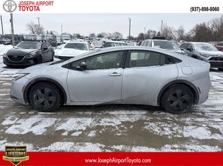 Used 2024 Toyota Prius LE video 1