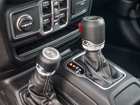 New 2026 Jeep Gladiator Sport image 20