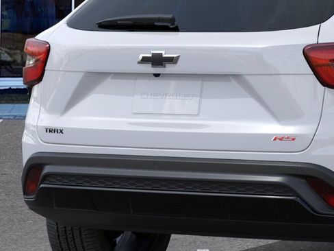 New 2026 Chevrolet Trax RS w/ Sunroof Package FWD image 14