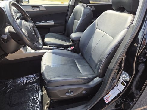 Used 2010 Subaru Forester 2.5X Limited AWD/4WD image 21