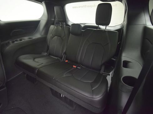 New 2027 Chrysler Pacifica Select AWD/4WD image 33