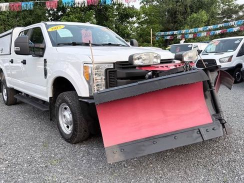 Used 2017 Ford F250 XL w/ Power Equipment Group AWD/4WD image 5