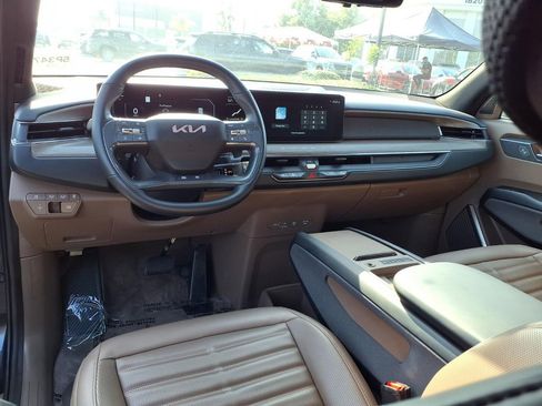 Certified 2024 Kia EV9 Land AWD/4WD image 14