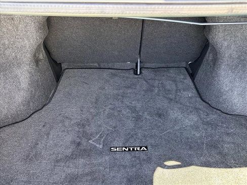 Used 2019 Nissan Sentra SV image 8