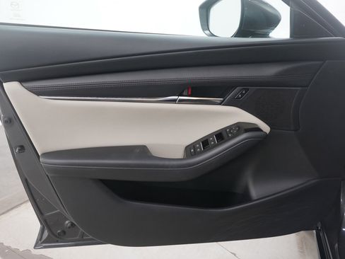 Used 2023 MAZDA MAZDA3 s image 22