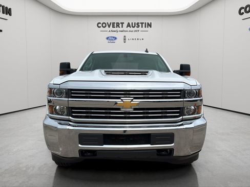 Used 2018 Chevrolet Silverado 2500 W/T w/ WT Convenience Package RWD image 2