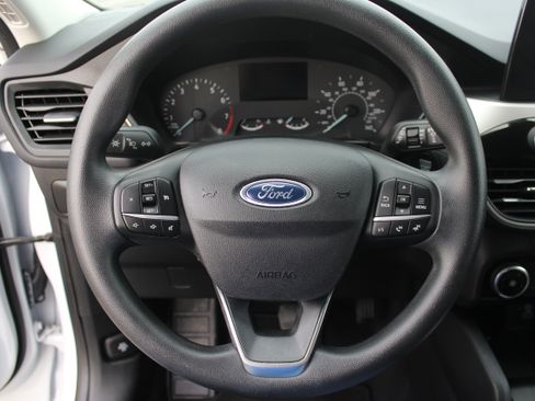 Used 2022 Ford Escape SE image 23