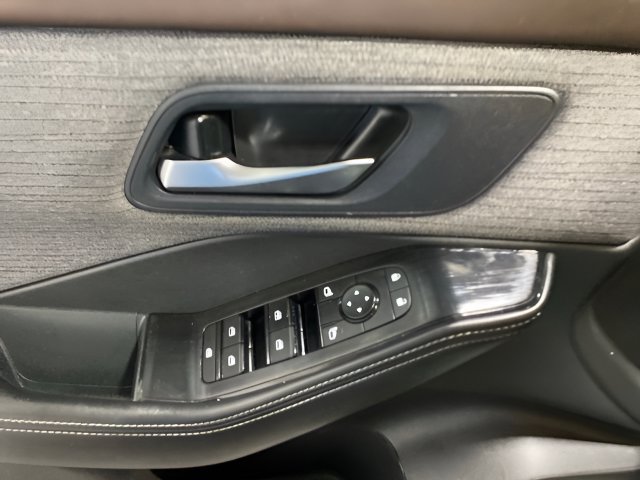 Certified 2023 Nissan Rogue SV AWD/4WD image 10