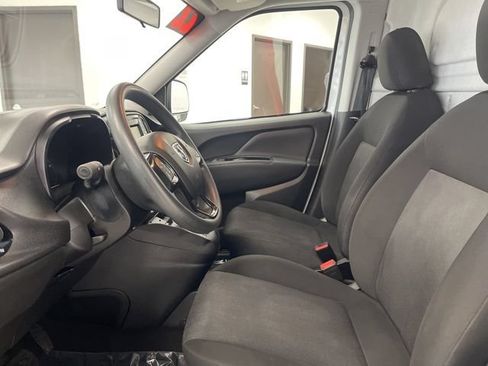 Used 2022 RAM ProMaster City Tradesman FWD image 3