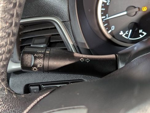 Used 2019 Nissan Sentra SV image 31