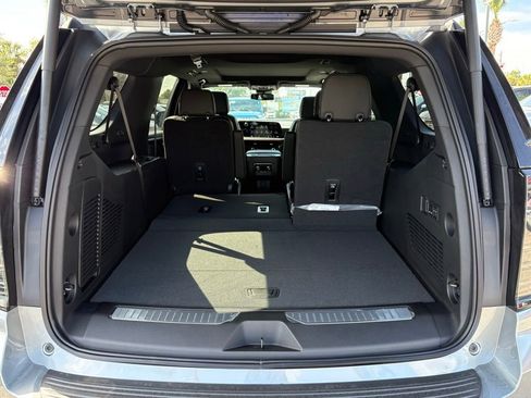 New 2026 Chevrolet Suburban RST w/ RST Capability Package AWD/4WD image 11