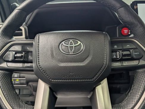 Used 2024 Toyota Tacoma TRD Sport image 20