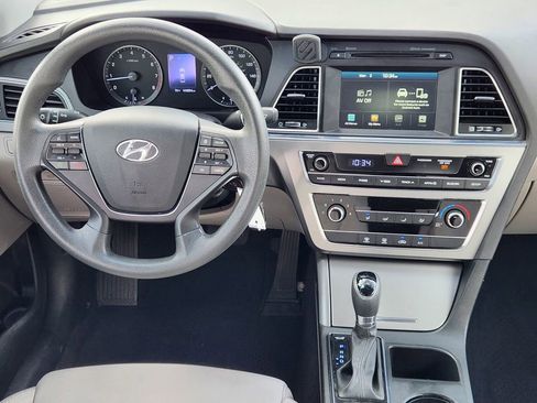 Used 2016 Hyundai Sonata SE image 25
