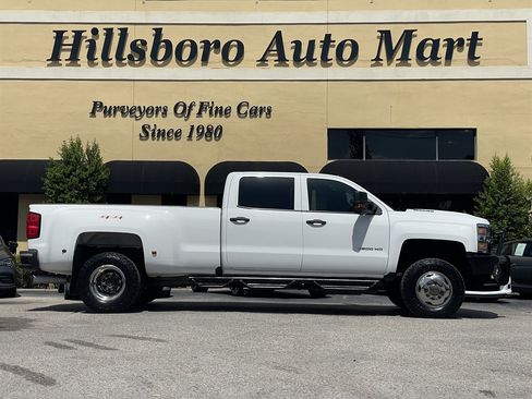 Used 2017 Chevrolet Silverado 3500 W/T w/ WT Fleet Convenience Package AWD/4WD image 4