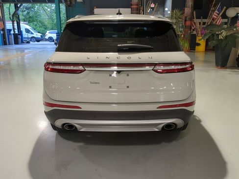 Used 2023 Lincoln Corsair Reserve AWD/4WD image 7