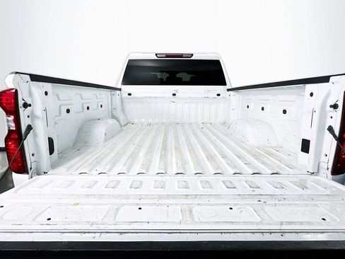 Used 2024 Chevrolet Silverado 2500 LT image 28