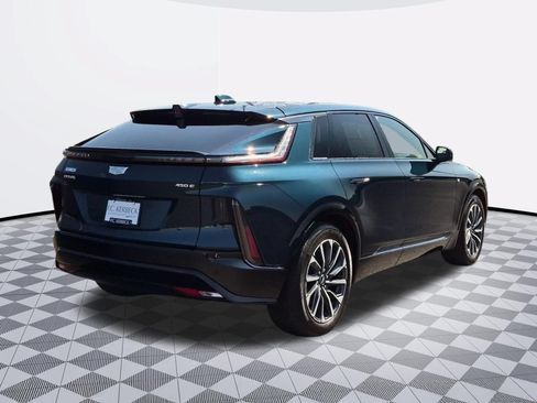 Used 2024 Cadillac Lyriq Sport RWD image 7