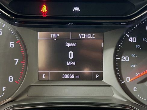 Used 2024 Chevrolet Trax LS w/ LS Convenience Package FWD image 12
