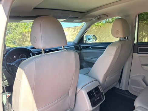 Used 2018 Volkswagen Atlas SEL AWD/4WD image 24