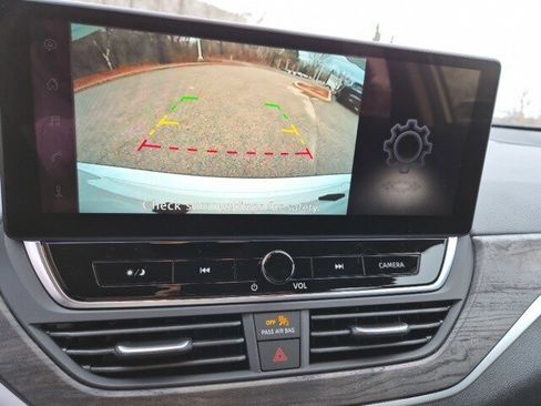 New 2025 Nissan Altima 2.5 SV w/ SV Premium Package image 29