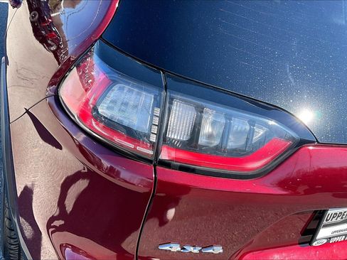 Used 2019 Jeep Cherokee Latitude Plus w/ Cold Weather Group image 30