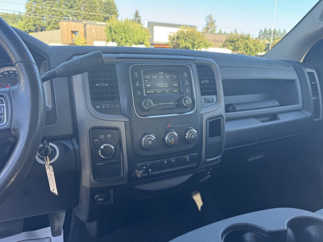 Used 2018 RAM 2500 Tradesman w/ Chrome Appearance Group AWD/4WD image 9