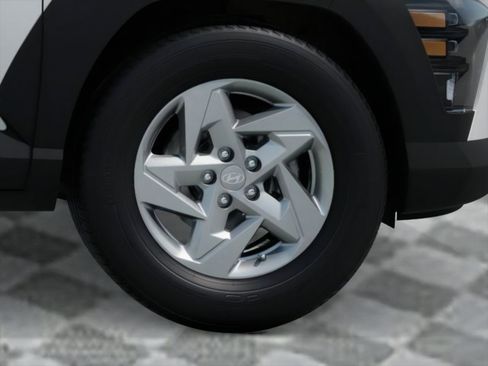 New 2027 Hyundai Kona SE FWD image 8