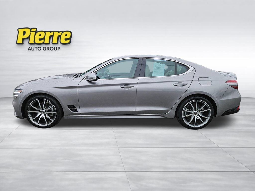 Used 2023 Genesis G70 2.0T RWD image 7