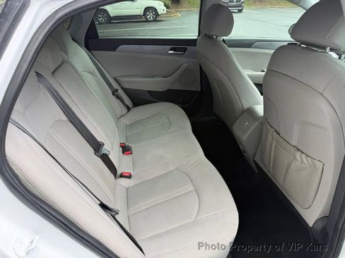 Used 2019 Hyundai Sonata SE FWD image 11