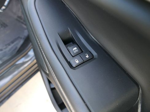 Used 2023 Jeep Grand Cherokee 4WD 4xe image 23