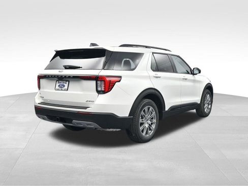 New 2026 Ford Explorer Active image 7