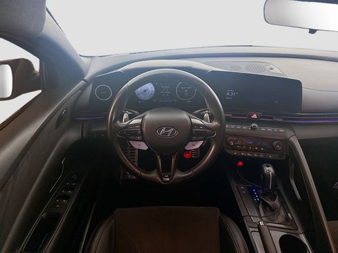 Used 2022 Hyundai Elantra N FWD image 17