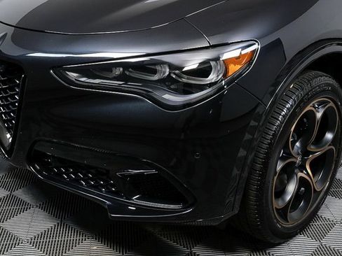 New 2025 Alfa Romeo Stelvio Sprint image 38