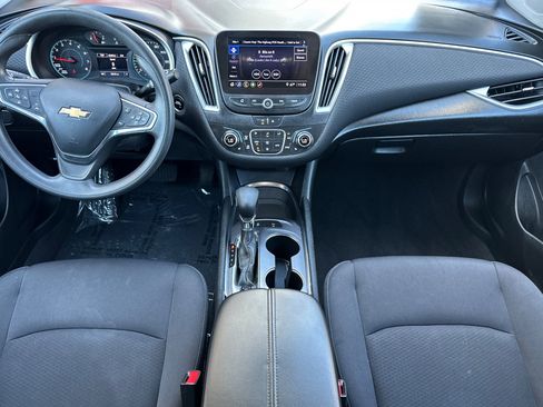 Used 2022 Chevrolet Malibu LT FWD image 13