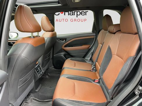 Used 2025 Subaru Forester Touring AWD/4WD image 15