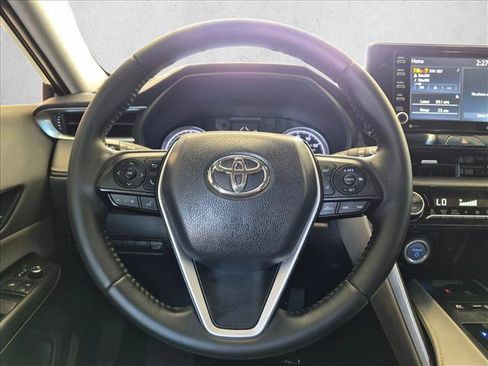 Used 2021 Toyota Venza LE w/ Carpet Mat Package (TMS) AWD/4WD image 14