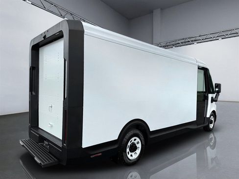 Used 2024 Chevrolet Brightdrop 600 w/ Commercial Equipment Package AWD/4WD image 7