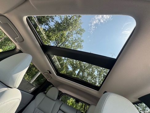 New 2025 Mitsubishi Outlander AWD image 37