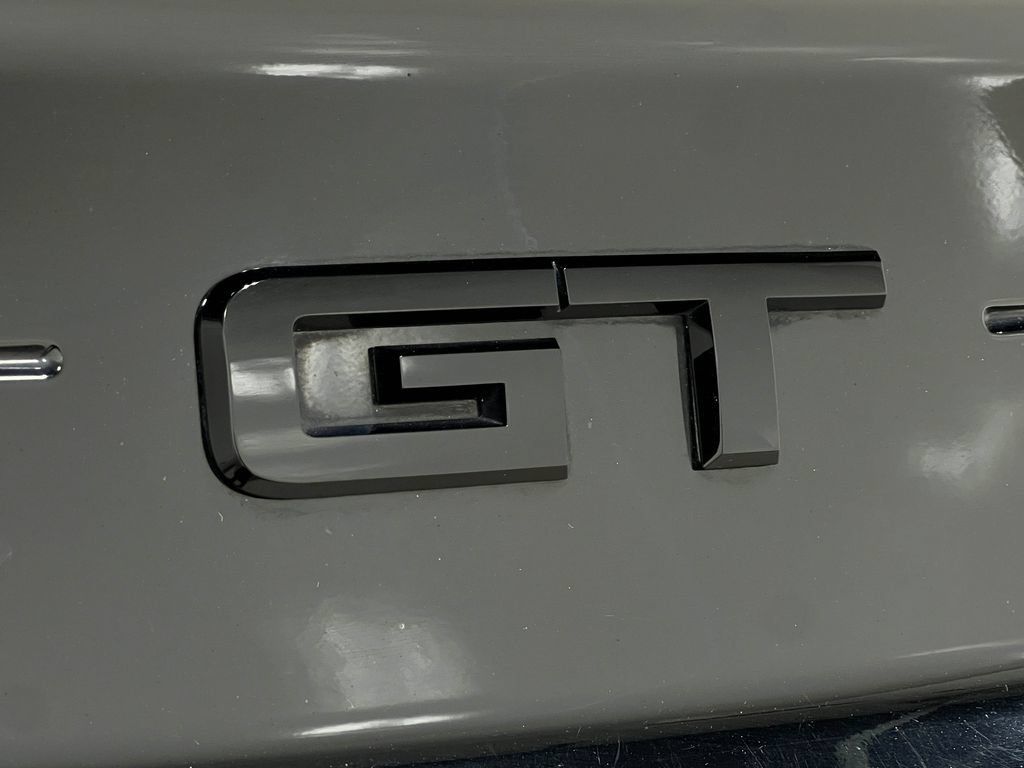 Used 2022 Ford Mustang GT Premium w/ Black Accent Package RWD image 40