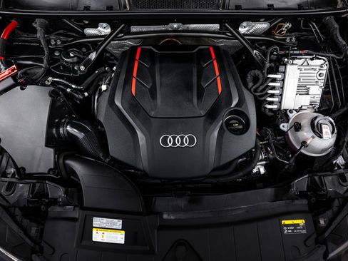 Certified 2022 Audi SQ5 Premium Plus image 21